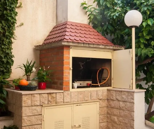 Appartamento With Parking Space - 8817