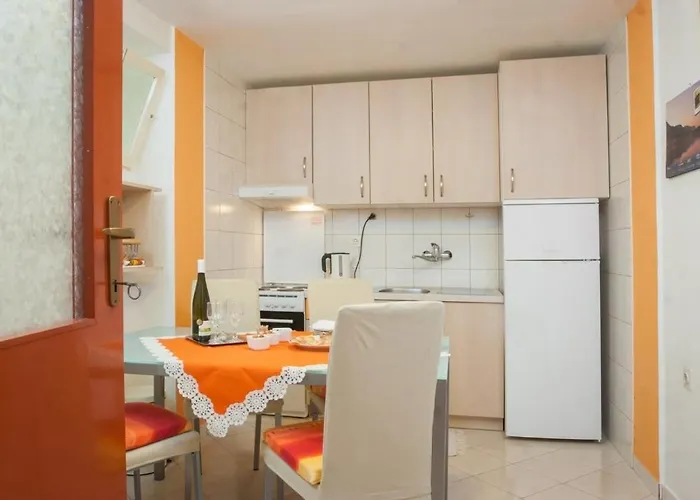 With Parking Space - 8817 Appartamento *