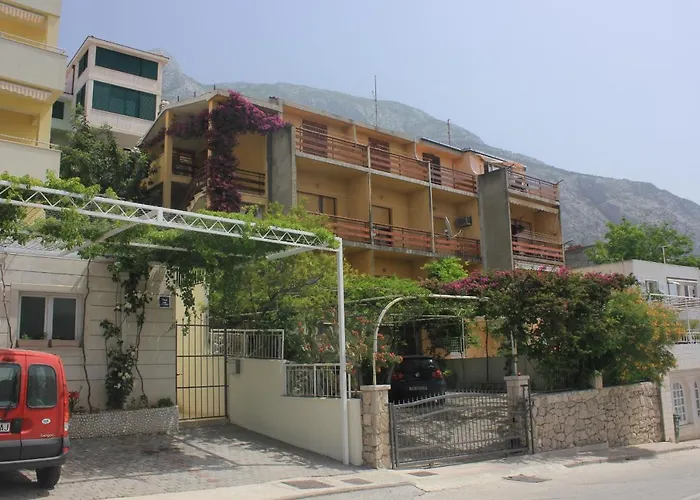 Appartamento With Parking Space - 8817 *